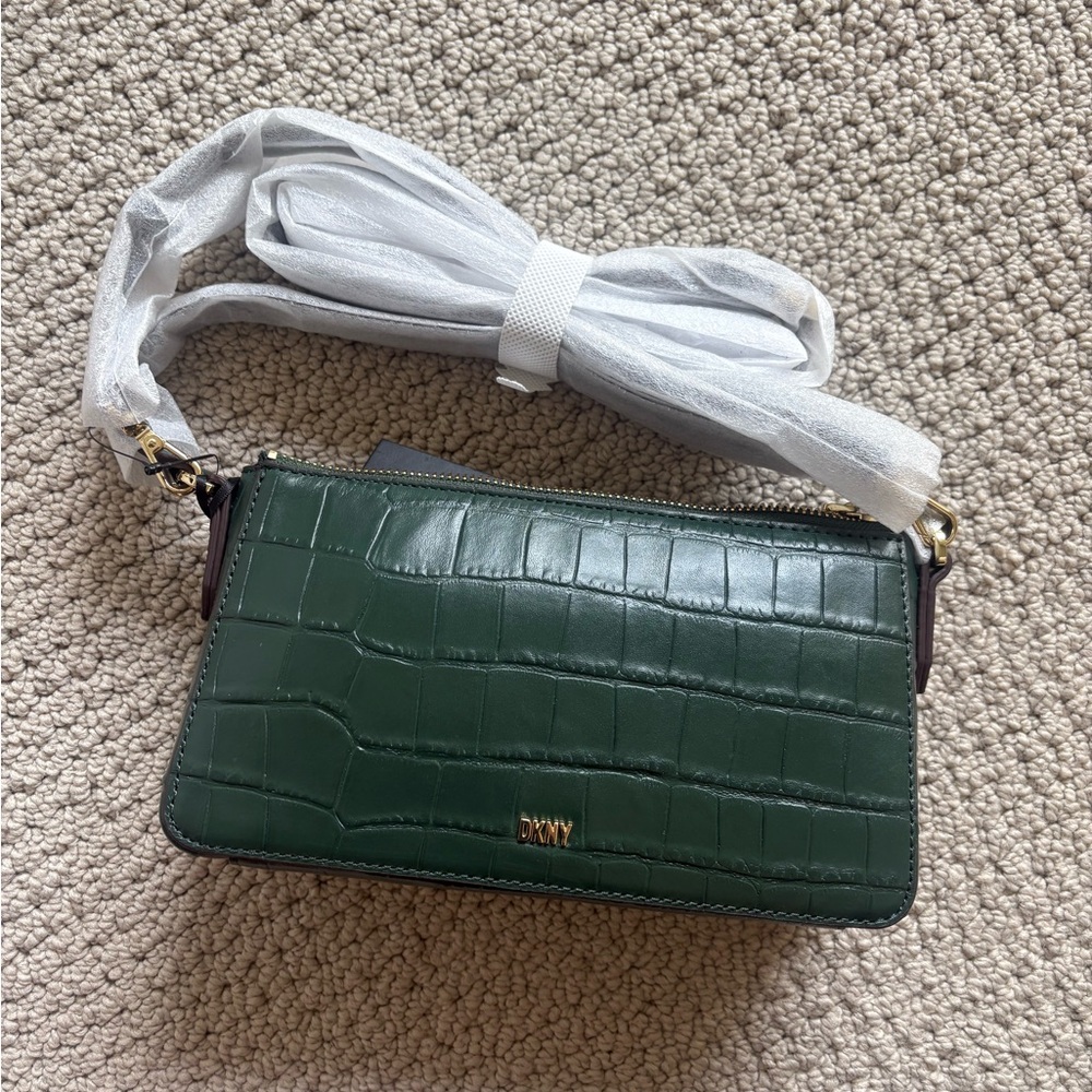 DKNY Crossbody Handbag (NWT)